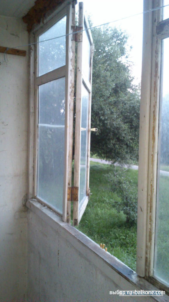 Как быстро закрыть балконные окна тюлем
